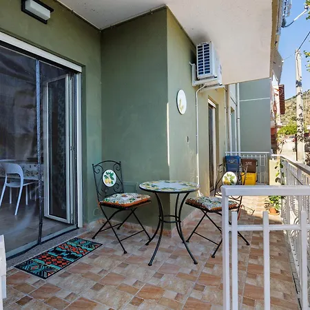 Malluzzo Holidays Apartment *