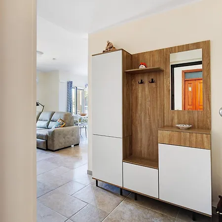 Malluzzo Holidays Appartement Patti